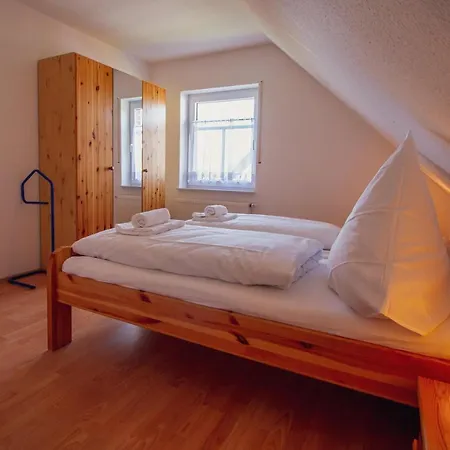 Haus Leuchtturm - Flut דירה